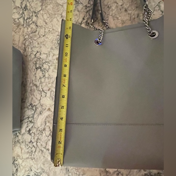 LAUNDRY by SHELLI SEGAL Gray Large Tote Bag With Pouch Exc cond / like new - Picture 8 of 14